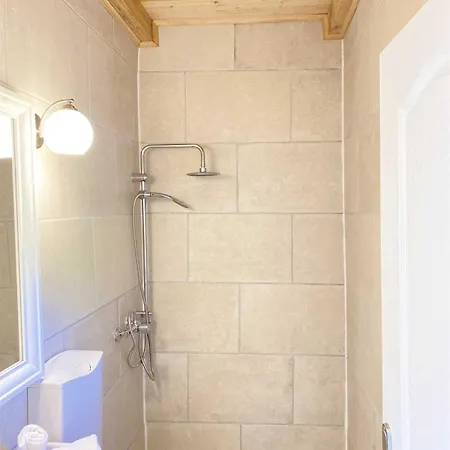 Blue Serenity Retreat In Zut, Island Of Kornati