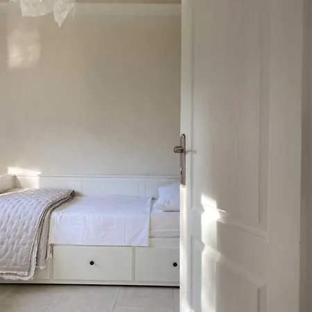 Blue Serenity Retreat In Zut, Island Of Kornati 度假居