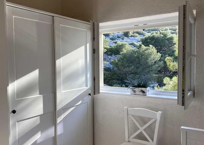 Lewina House Private Cove On Kornati Island *